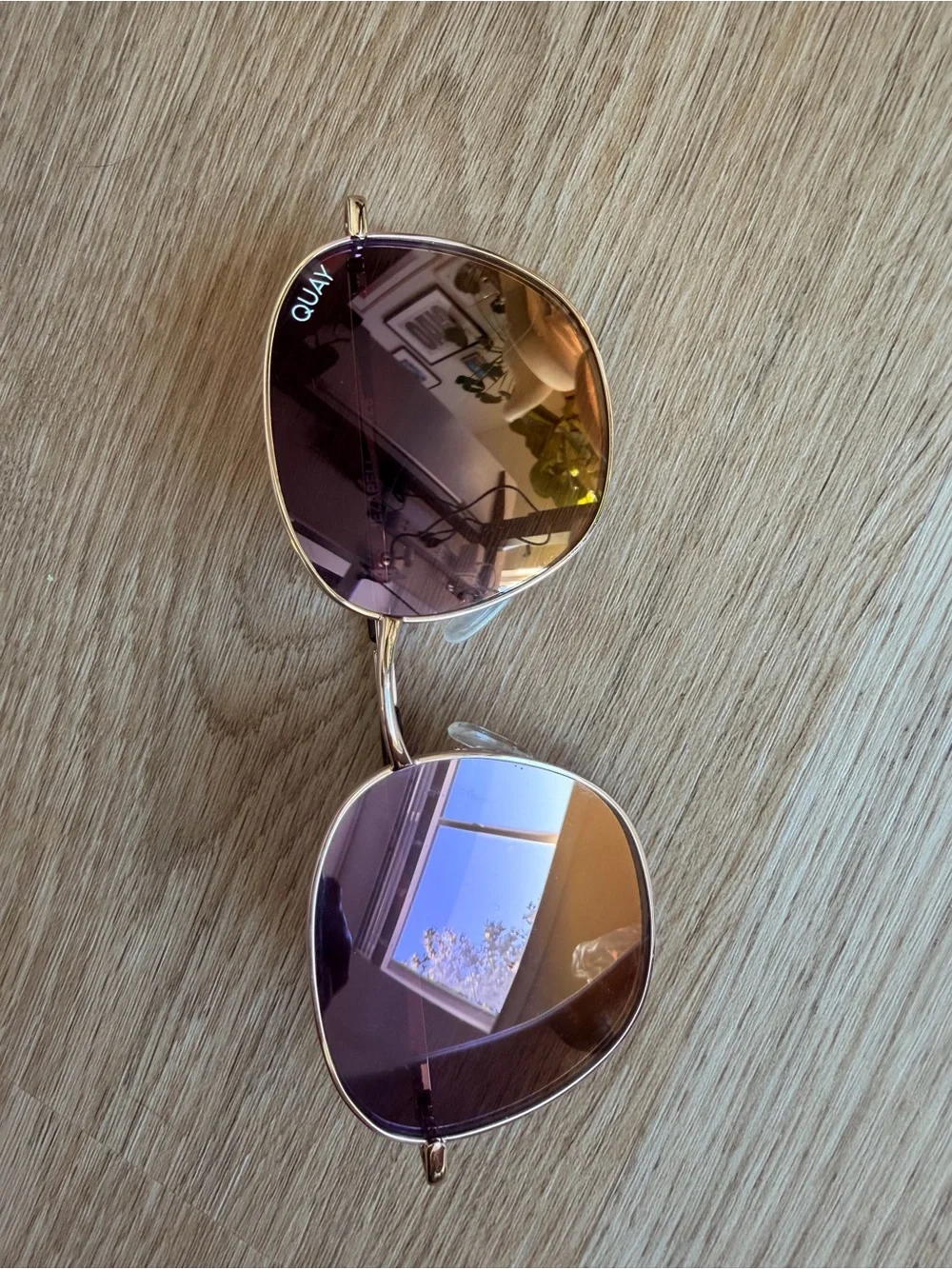 QuayJezabell sunglasses in brown and pink